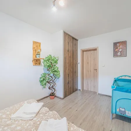 Apollo Sirava * Μιχάλοβτσε